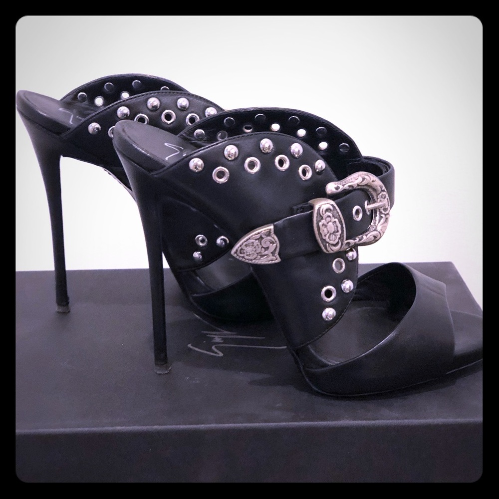 Black sandals